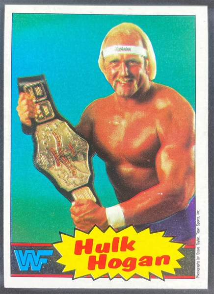 1985 Topps World Wrestling Federation Hulk Hogan Rookie Card #16