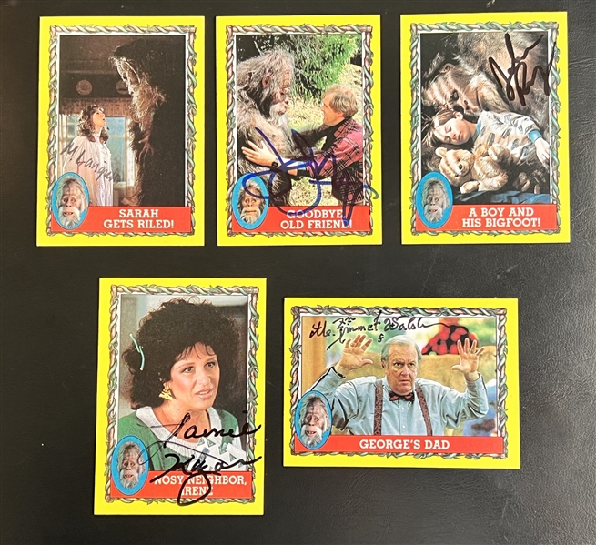 Harry and the Henderson Lot of 5 Signed Trading Cards w/ Langrick, Lithgow, Rudoy, Kazan, & Walsh (Third Party Guaranteed)