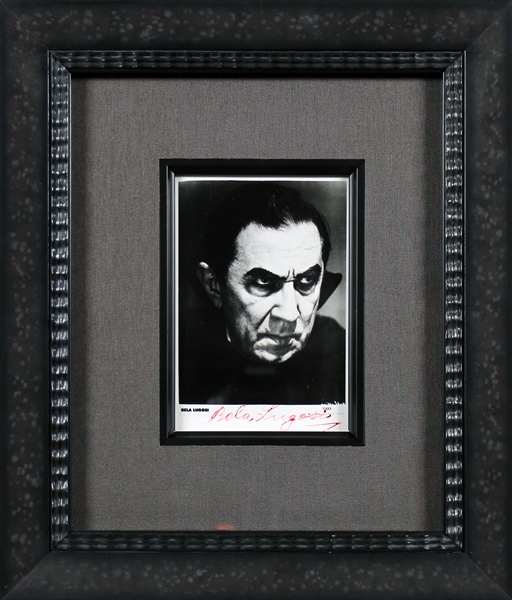 Bela Lugosi Signed 3" x 5" Photo as Dracula in Framed Display (Beckett/BAS LOA)