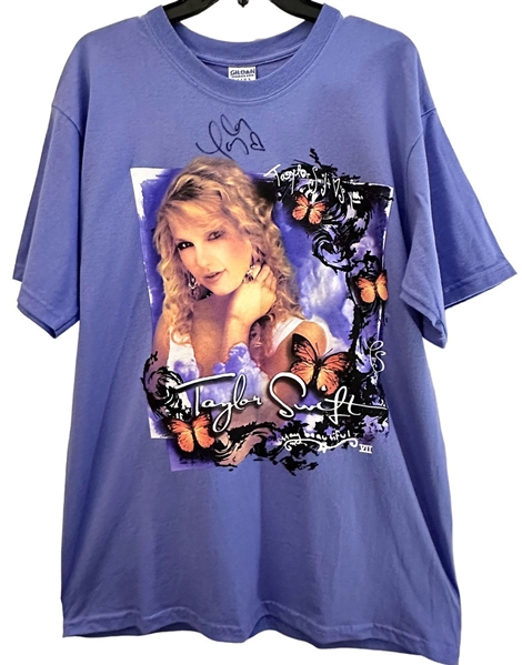 Taylor Swift Authentic Signed 2007 Debut Tour T-Shirt! Not Worn! RARE! * Beckett (BAS)