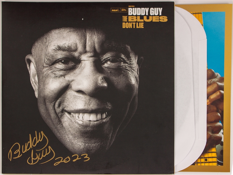 Buddy Guy Signed "The Blues Dont Lie" Album Cover (Beckett/BAS)