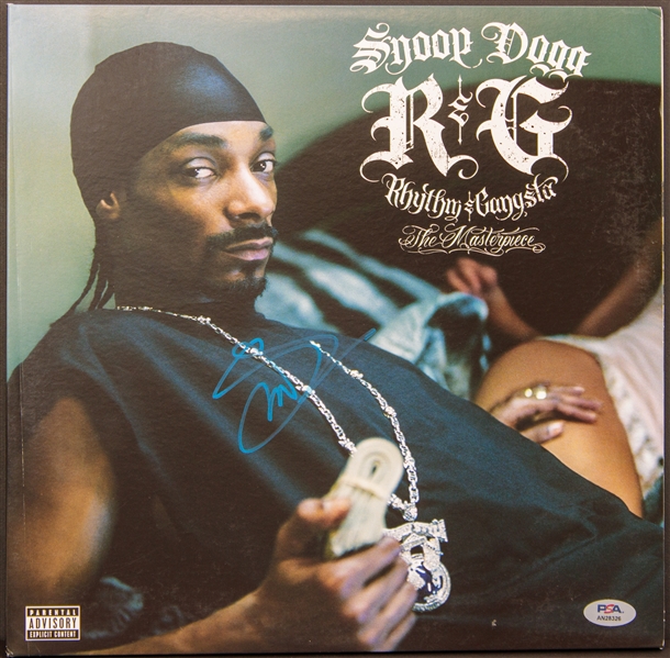 Snoop Dogg Signed "Rhythm & Gangsta: The Masterpiece" Album Cover (PSA/DNA)