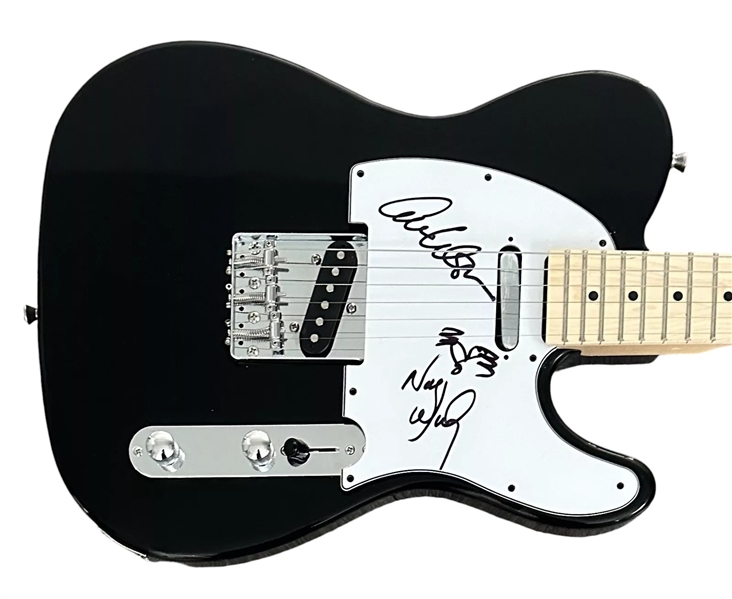 Heart: Ann & Nancy Wilson Signed Electric Guitar (Beckett/BAS)