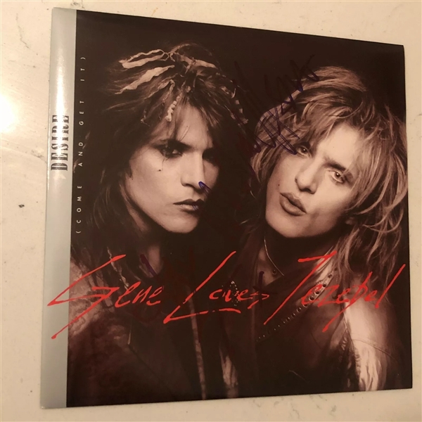 Gene Loves Jezebel Group Signed 45 Album (2 Sigs) (Beckett/BAS) (John Brennan Collection) 