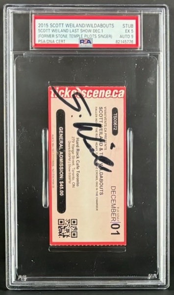  Autographed Concert Ticket from Scott Weilands Final Performance – December 1, 2015 (PSA/DNA Encapsulated)