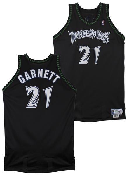 Kevin Garnett Signed 1998-99 Game Worn Black Starter Jersey BAS & Steiner