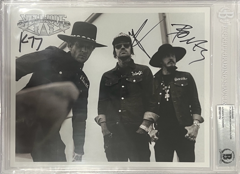 Yelawolf: Group Signed 8" x 10" Photo (Beckett/BAS Encapsulated)