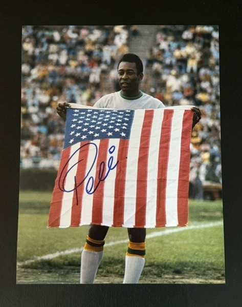 Pele Signed 11" x 14" Photo (Third Party Guaranteed)