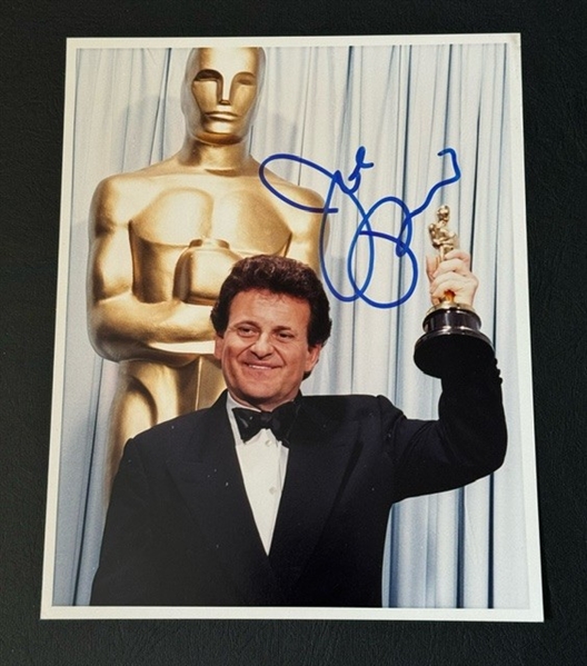 Joe Pesci Signed 8" x 10" Oscars Photo (Beckett/BAS)