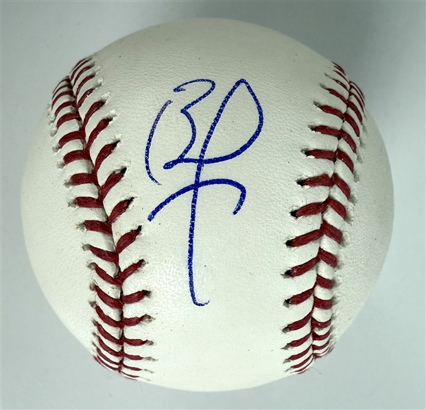 Brad Pitt Signed OML Baseball (PSA/DNA)	