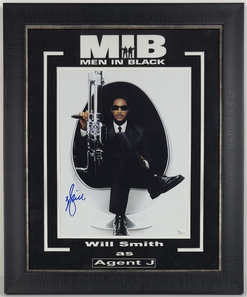 Will Smith Signed Photo in Framed "Men in Black" Display (JSA)