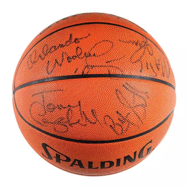 1988-89 Showtime LA Lakers Team-Signed Leather NBA Basketball w/ Jabbar, Magic, Worthy & Others! (11/Sigs) (Beckett/BAS)