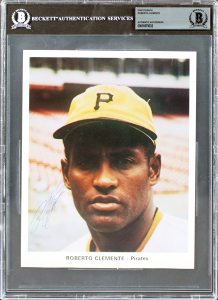 Roberto Clemente Superb Signed 7" x 9" Team Issued Pittsburgh Pirates Color Photograph (Beckett/BAS Encapsulated & JSA LOA)