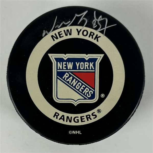 Wayne Gretzky Signed NY Rangers Hockey Puck (Upper Deck)