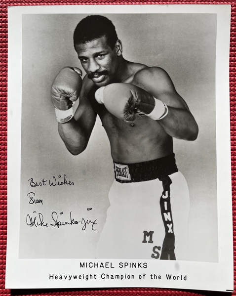 Michael Spinks Signed 8" x 10" Photo (PSA/DNA)