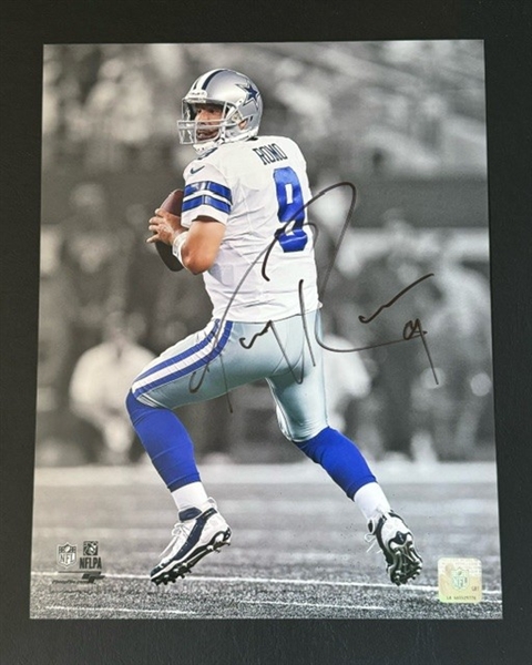 Cowboy: Tony Romo Signed 11" x 14" Photo (Third Party Guaranteed)