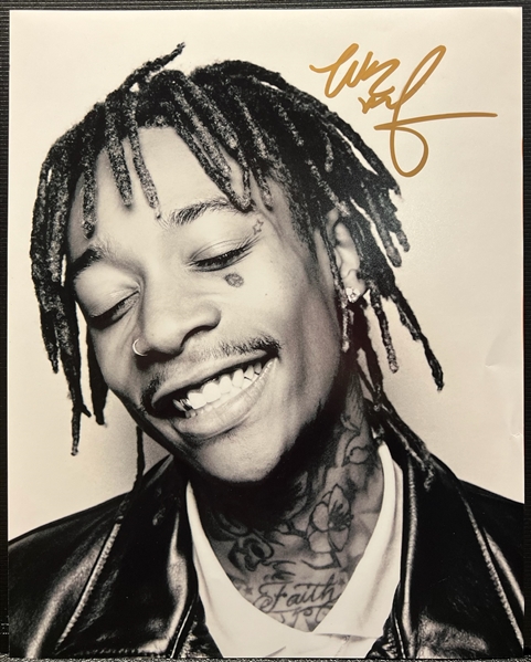 Wiz Khalifa Signed 11" x 14" Photo (Beckett/BAS LOA)