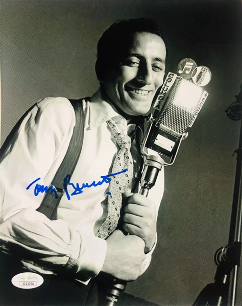 Tony Bennett Signed 8x10 Photograph (JSA) (John Brennan Collection)  