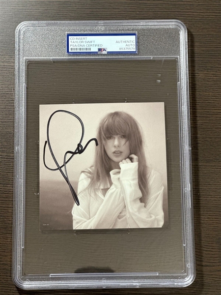 Taylor Swift Signed CD Insert for "Tortured Poets Department" (PSA/DNA Encapsulated)