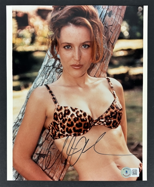 Gillian Anderson Signed 8" x 10" Photo (Beckett/BAS)