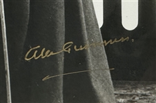 Star Wars: Sir Alec Guinness Superb Signed 8 x 10 B&W Photo as Obi Wan Kenobi (Beckett/BAS LOA)