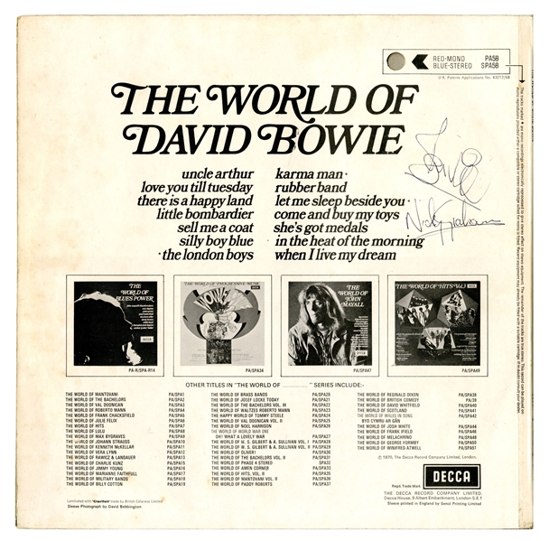 David Bowie Autographed "The World Of David Bowie" Album – Newcastle 1972 (UK) (Tracks LTD)