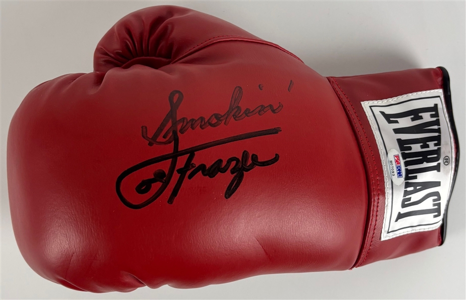 Smokin Joe Frazier Signed Everlast Boxing Glove (PSA/DNA)
