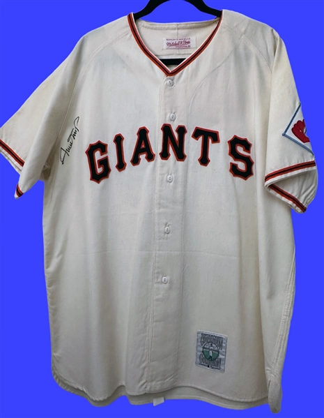 Willie Mays Signed Mitchell & Ness Giants Jersey (JSA)