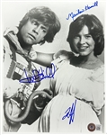 The Hamill Family: Mark Hamill, Marilou Hamill & Nathan Hamill Signed 8 x 10 Photo (Beckett/BAS LOA)