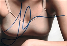 Lauren Cohan Signed 8 x 10 Photo (JSA)
