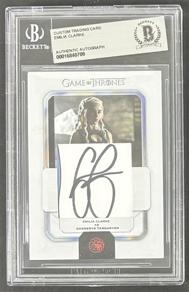 Game of Thrones: Emilia Clarke Signed "Daenerys Targaryen" Trading Card (Beckett/BAS Encapsulated)
