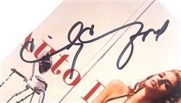 Cindy Crawford Signed Photograph (PSA/DNA)