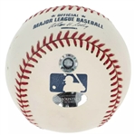 Tom Seaver Signed OML Baseball (MLB)
