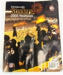 2005 Pittsburgh Steelers Yearbook – Signed by 34 Players, Including Super Bowl XL Champions! (Third Party Guaranteed)