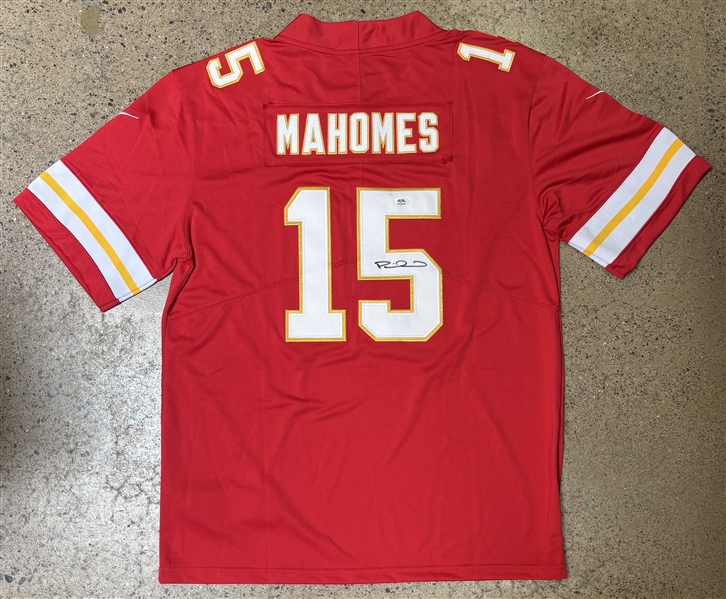 Patrick Mahomes Signed Kansas City Chiefs Nike On Field Model Jersey (PSA/DNA)
