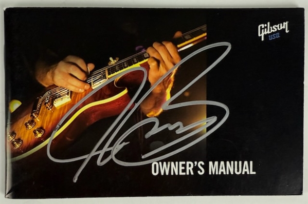 Joe Bonamassa Signed Gibson Guitar Manual (Beckett/BAS)